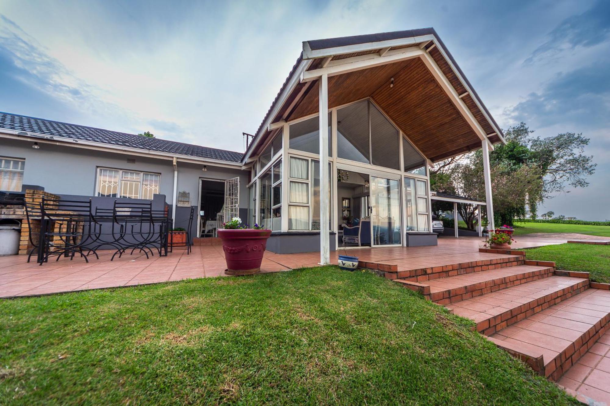 Graceland Self-Catering Cottages Уинтъртън Екстериор снимка