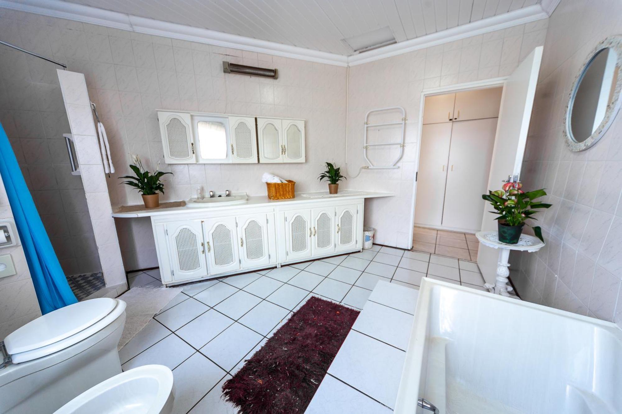 Graceland Self-Catering Cottages Уинтъртън Екстериор снимка