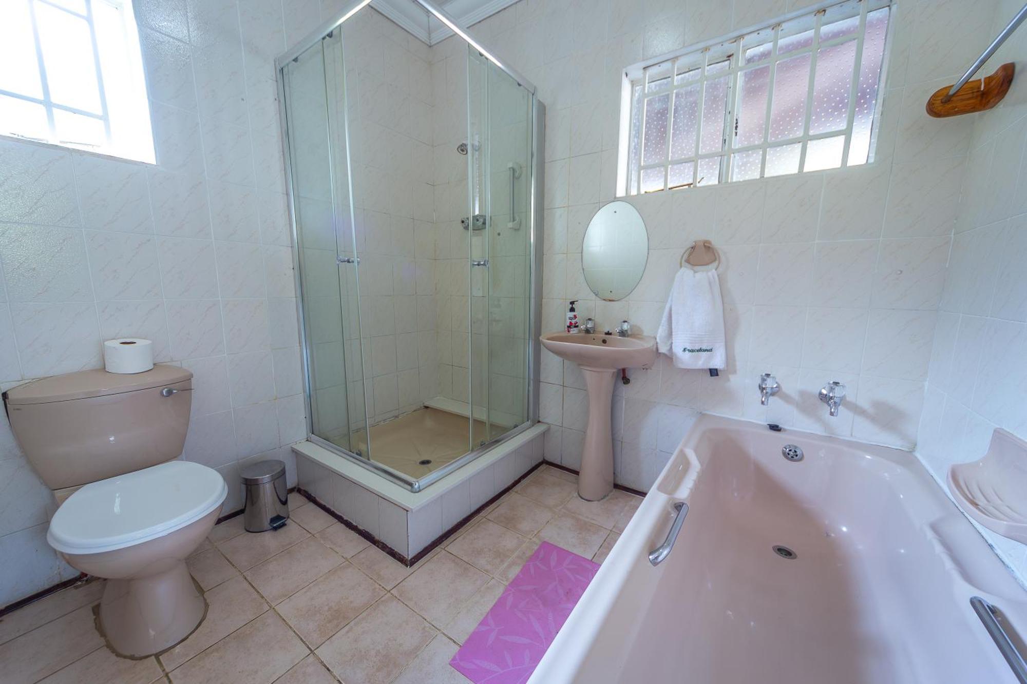 Graceland Self-Catering Cottages Уинтъртън Екстериор снимка