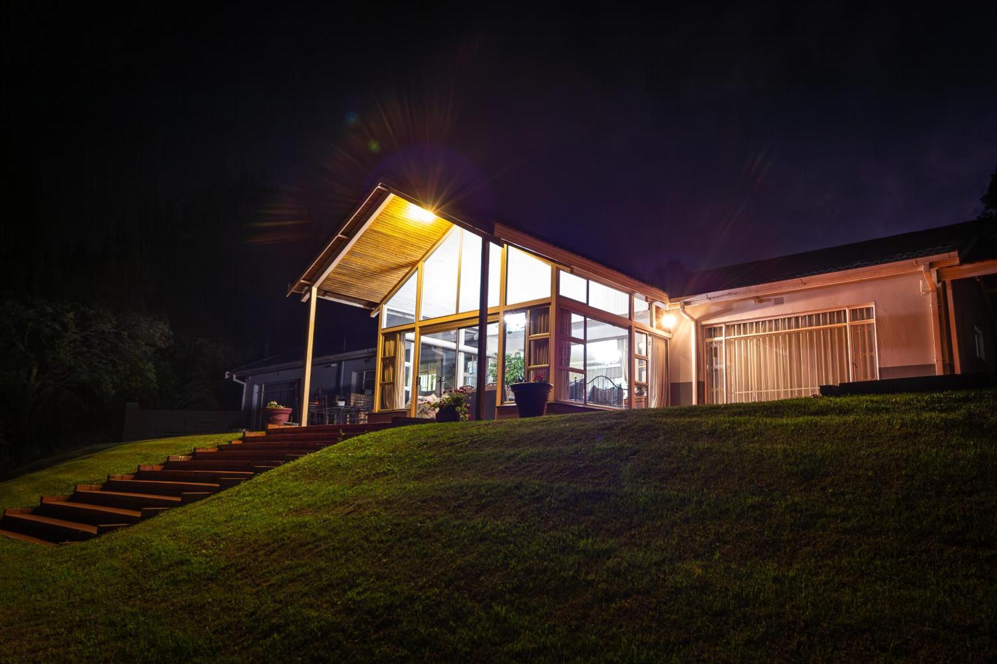 Graceland Self-Catering Cottages Уинтъртън Екстериор снимка