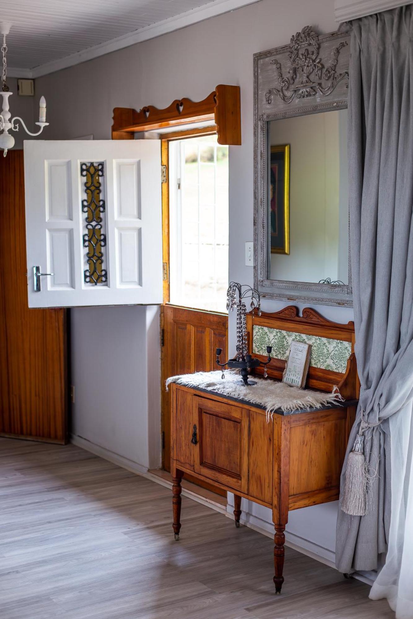 Graceland Self-Catering Cottages Уинтъртън Екстериор снимка