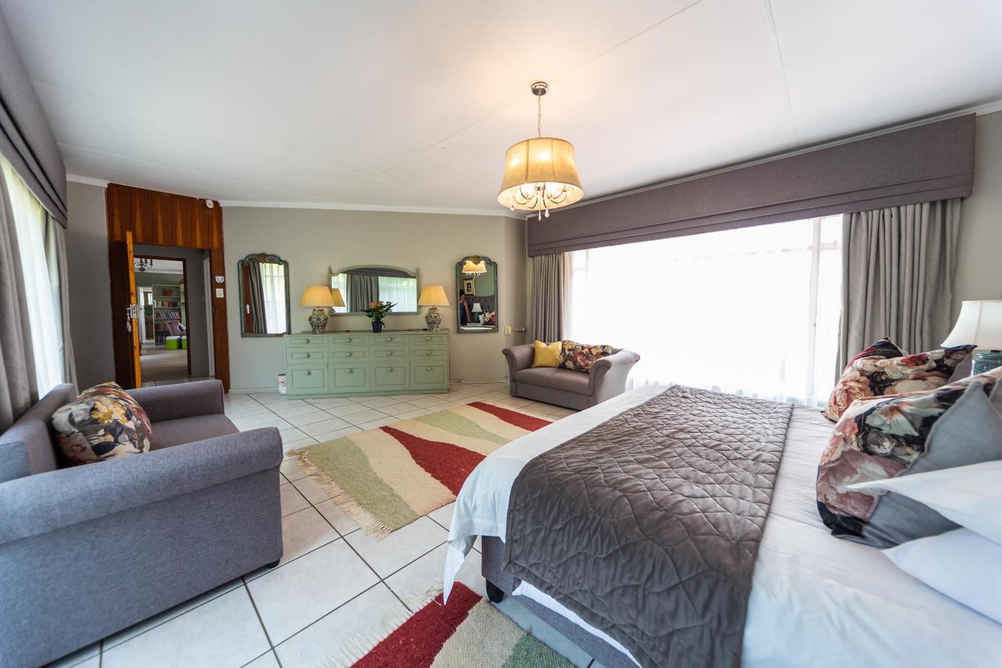 Graceland Self-Catering Cottages Уинтъртън Екстериор снимка
