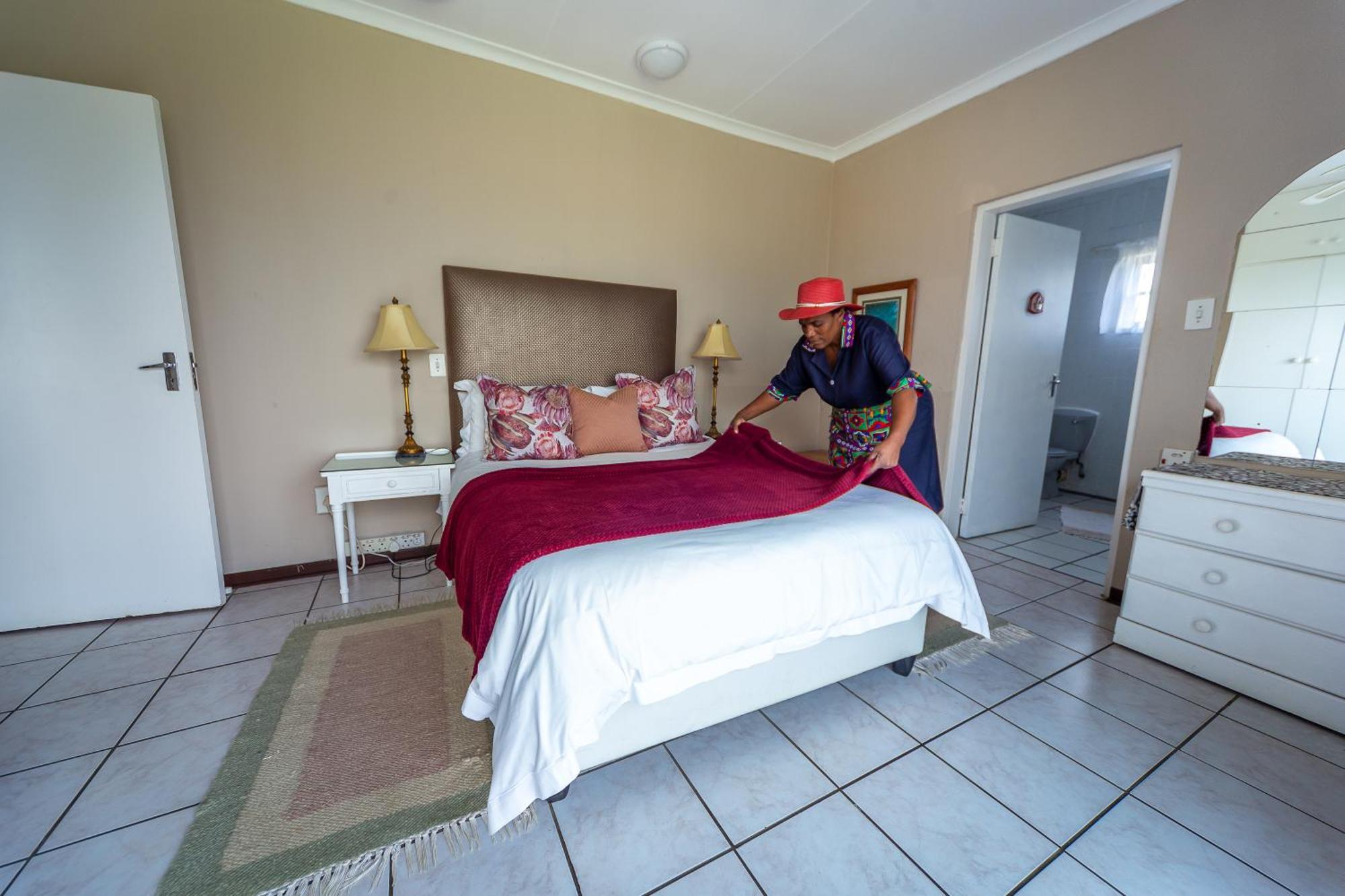 Graceland Self-Catering Cottages Уинтъртън Екстериор снимка